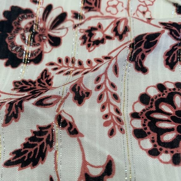 Ann Taylor Loft Vine Ruffle Cami in Whisper White / Red Floral Print- XS - NWT - Picture 4 of 6